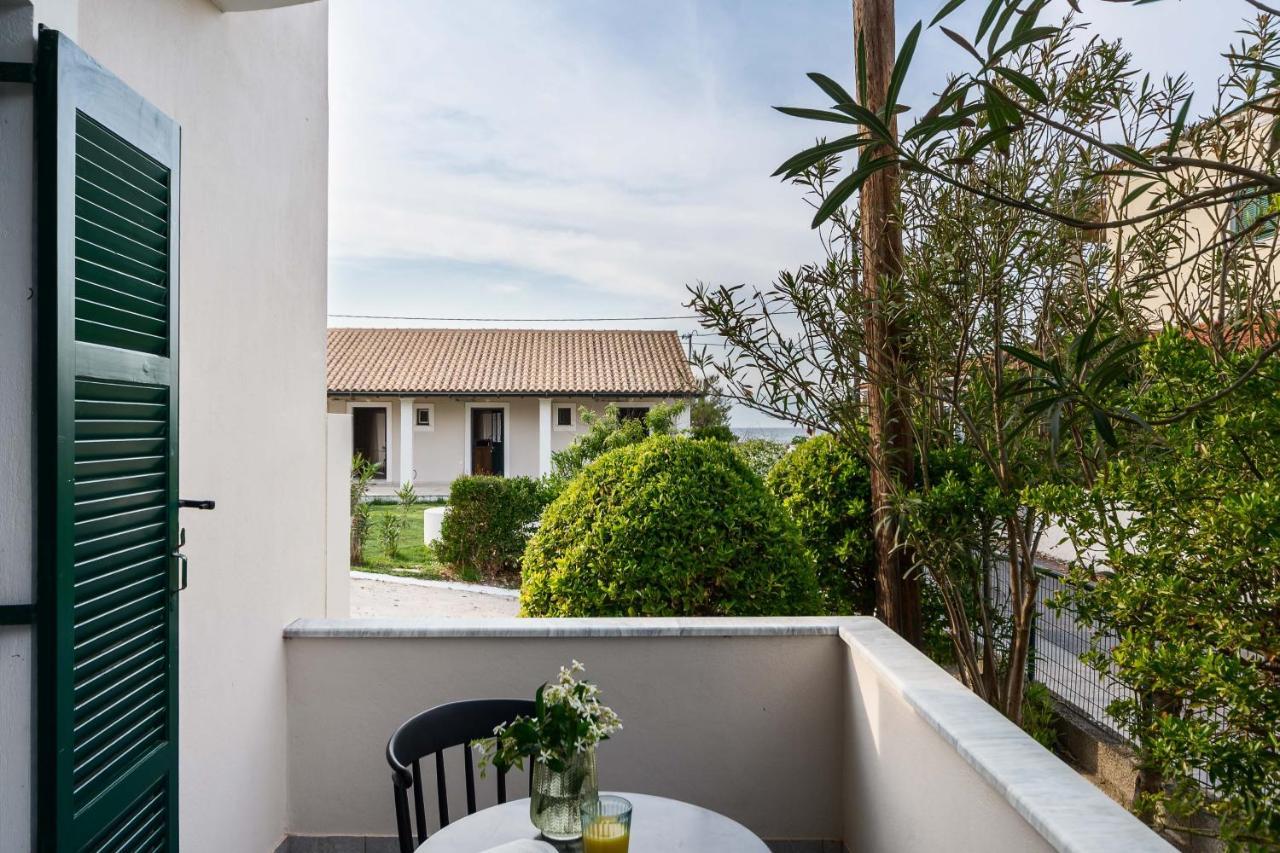 Marias Seaside Apartments Acharavi  Exterior foto